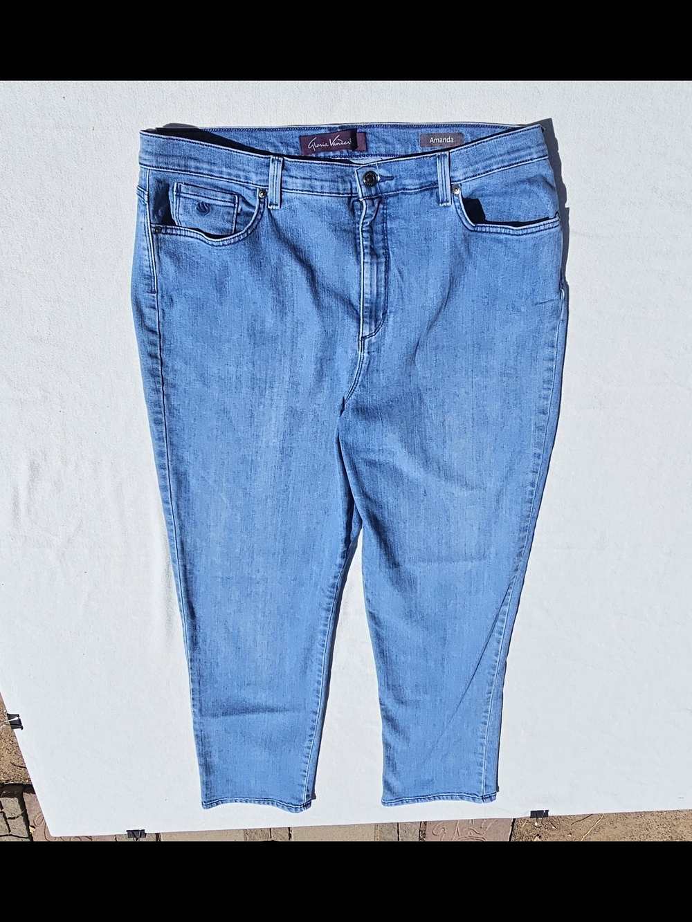 Gloria Vanderbilt Light Wash Stretch Jeans Women's Size 18. - Picture 1 of 4